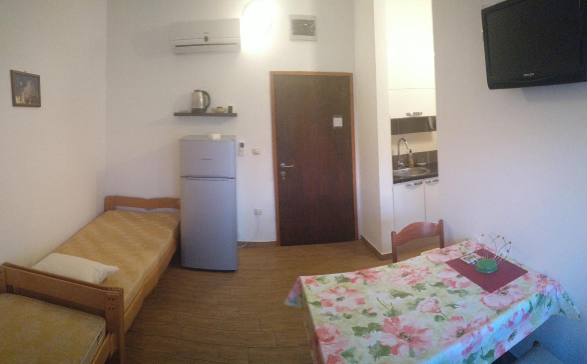 Apartments Dubravka Pirovac Camera foto