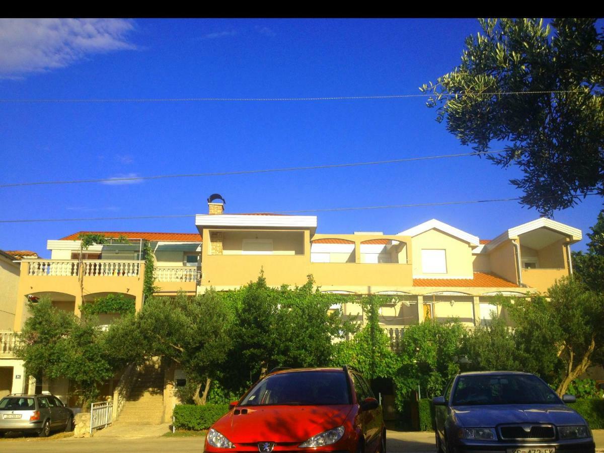 Apartments Dubravka Pirovac Esterno foto